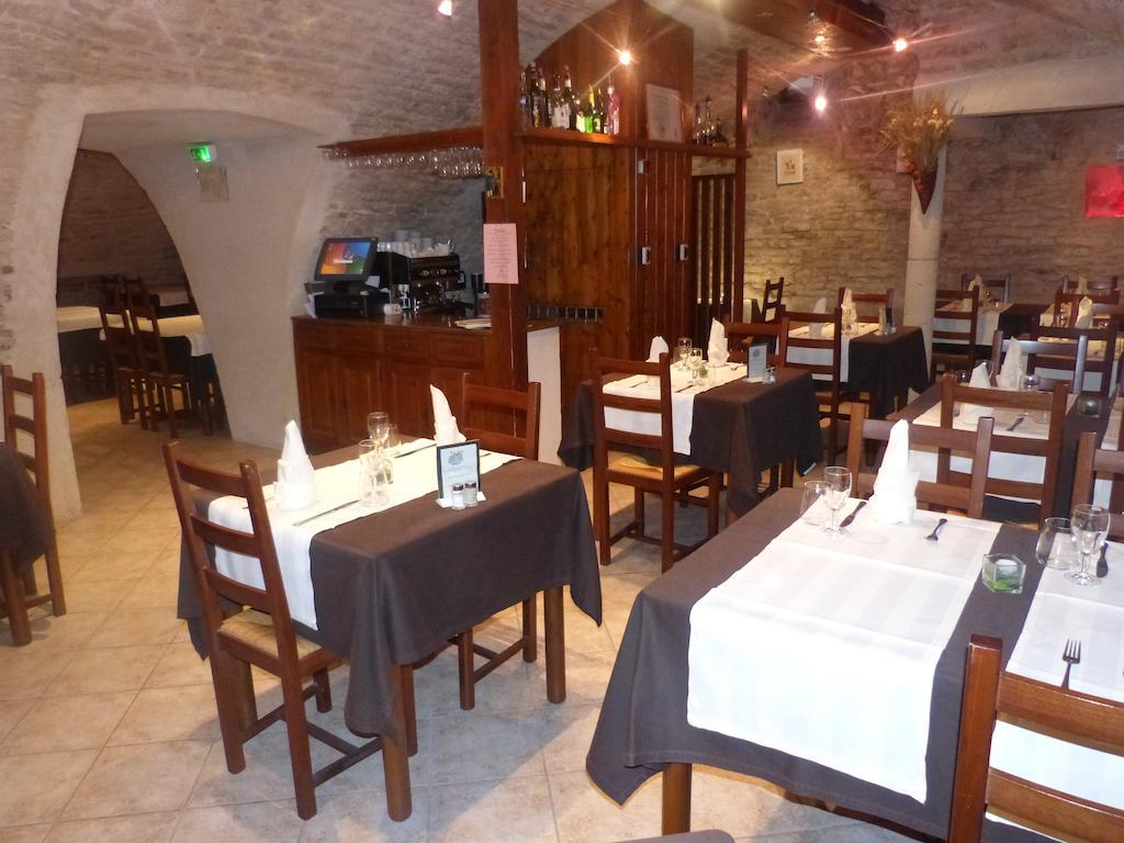 Hotel Du Donjon Champlitte-et-le-Prélot المظهر الخارجي الصورة